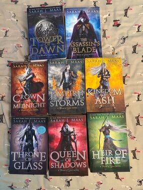 Throne of Glass Full Set w/Original Covers